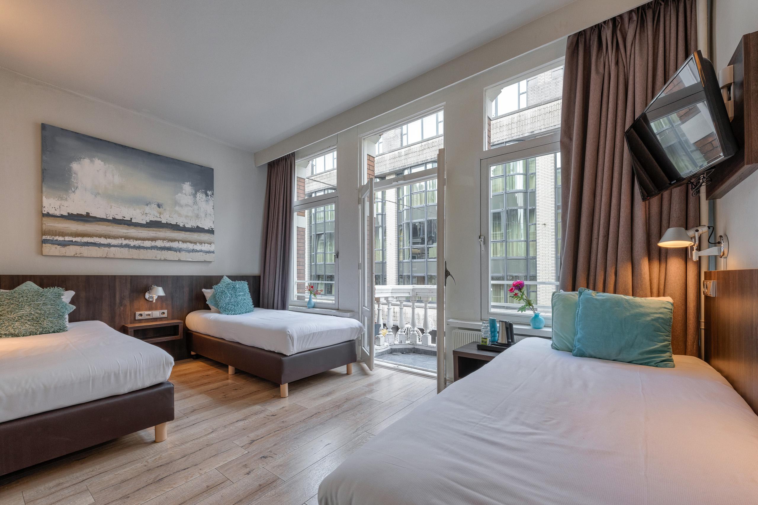 Damsquare Hotel